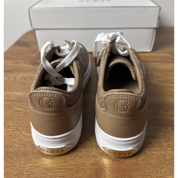 Guess Women's Logo Print Low Top Platform Genza Sneakers Size US: 8 M - Picture 5 of 8